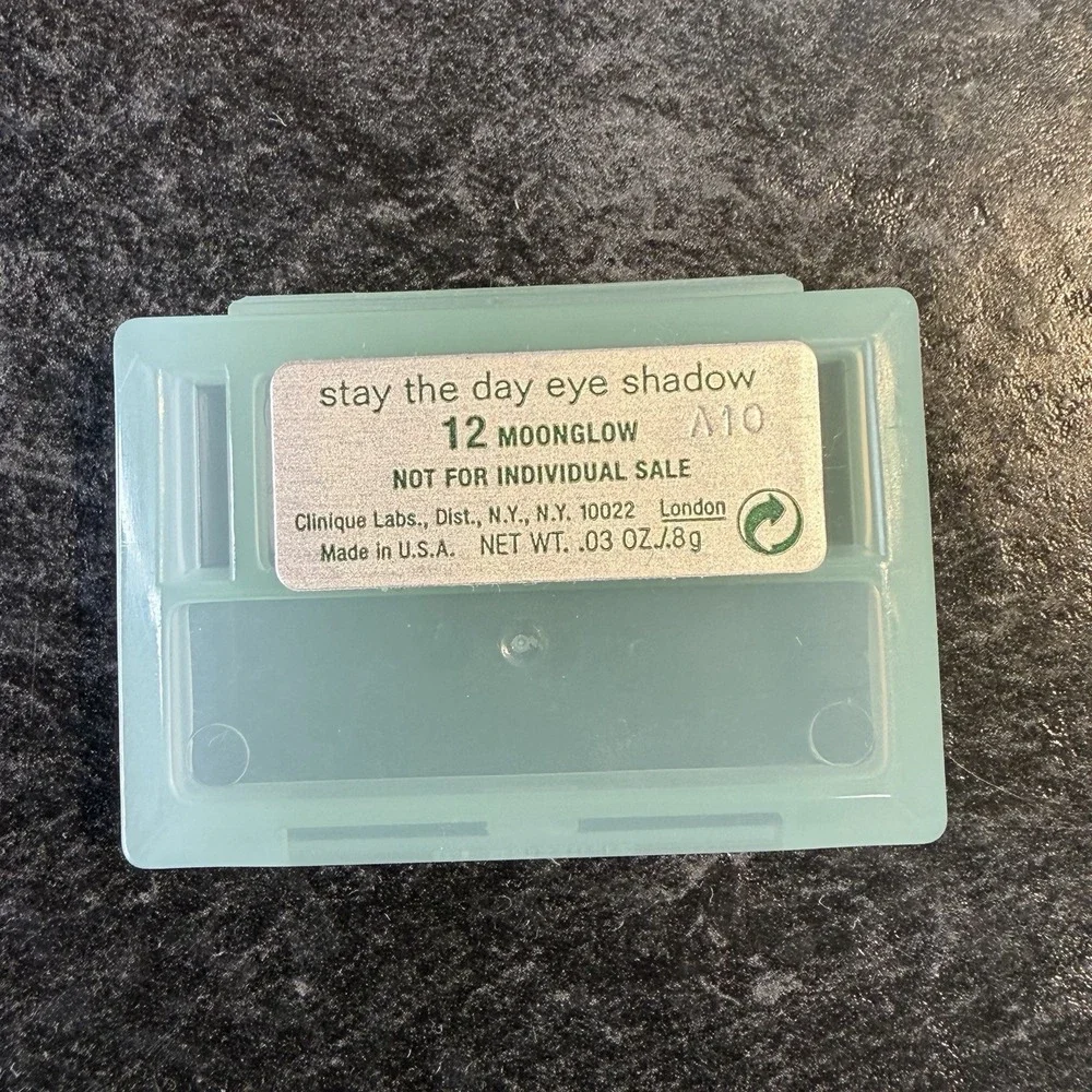 NEW Clinique Stay The Day‎ Eye Shadow 12 MOONGLOW .03 oz Travel Size Vintage